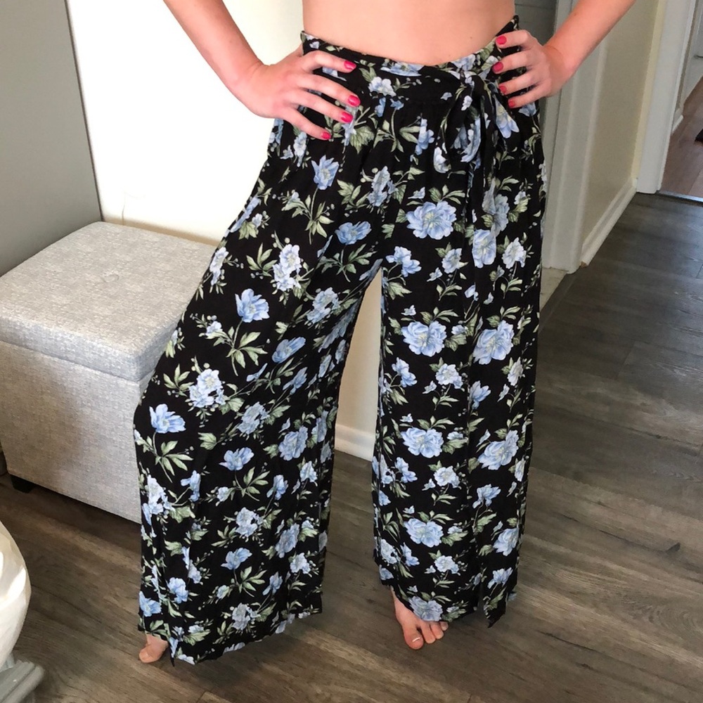 American Eagle flowy pants size XS